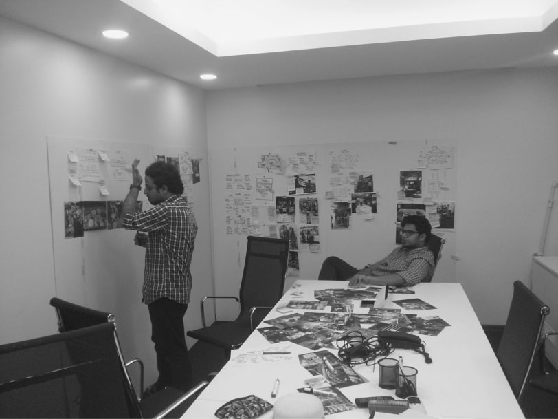 We started with observing audience at moments of truth - food courts, office canteens and social gatherings, along with learning food journeys accross life of individuals